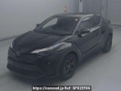 Toyota C-HR NGX10