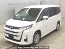 Toyota Noah MZRA95W