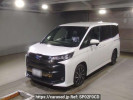 Toyota Noah ZWR90W