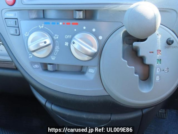 Used 2005 AT toyota sienta NCP81G Image[27]