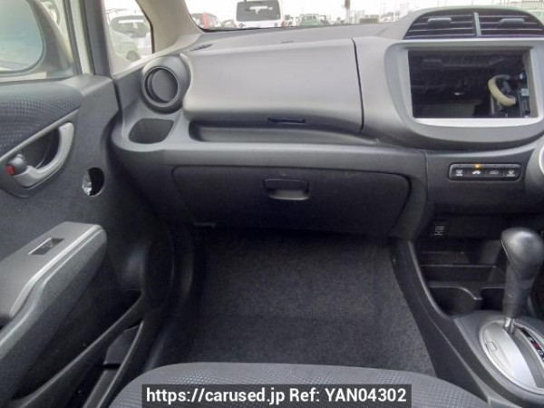 Used 2013 AT honda fit GE6 Image[19]