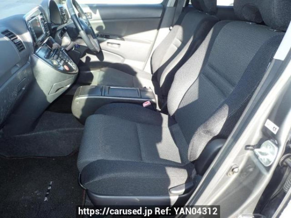 Used 2003 AT toyota wish ZNE14G Image[10]