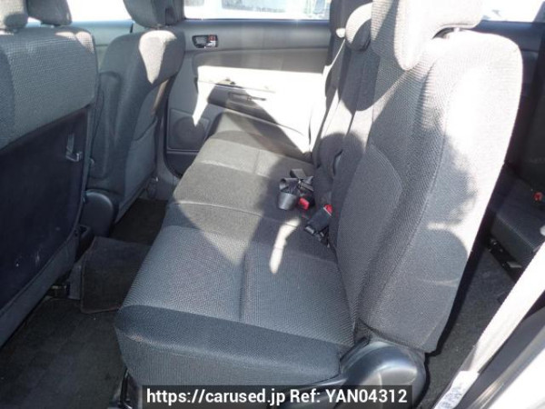 Used 2003 AT toyota wish ZNE14G Image[12]