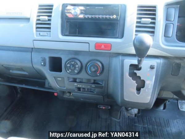 Used 2006 AT toyota regiusace-van TRH200V Image[24]