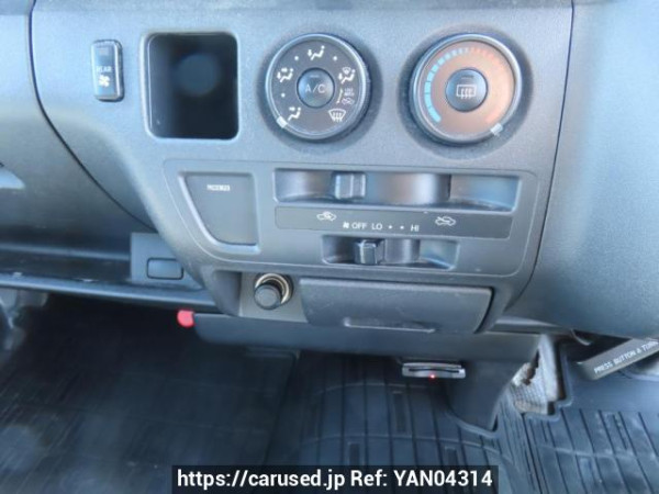 Used 2006 AT toyota regiusace-van TRH200V Image[26]