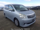 Toyota Noah ZRR70G
