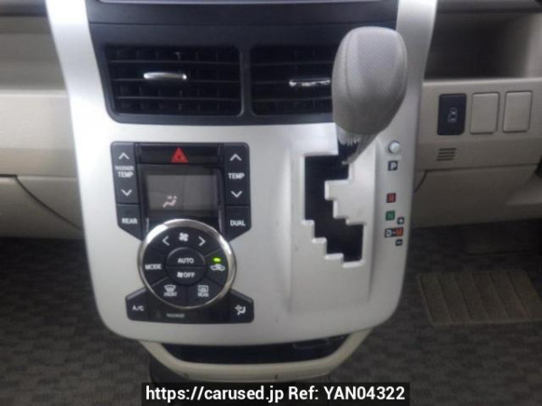 Used 2013 AT toyota noah ZRR70G Image[24]