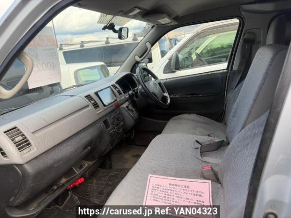Used 2007 AT toyota regiusace-van KDH200V Image[7]