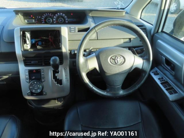 Used 2008 AT toyota voxy ZRR70W Image[27]