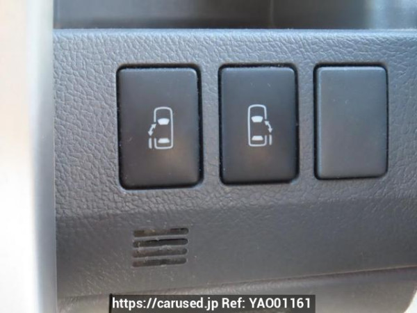 Used 2008 AT toyota voxy ZRR70W Image[29]