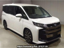 Toyota Noah ZWR90W