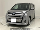 Toyota Noah ZWR90W