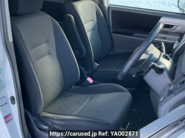 Used 2009 AT toyota noah ZRR75W Image[12]