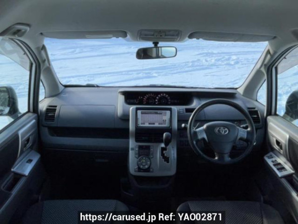 Used 2009 AT toyota noah ZRR75W Image[17]