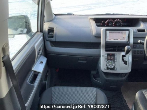Used 2009 AT toyota noah ZRR75W Image[18]