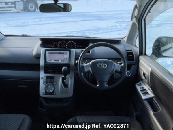 Used 2009 AT toyota noah ZRR75W Image[19]