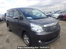 Toyota Noah ZRR75G
