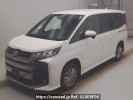 Toyota Noah MZRA95W