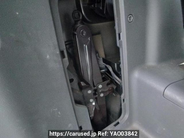 Used 2007 AT toyota noah ZRR70W Image[44]