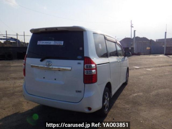 Used 2011 AT toyota noah ZRR75G Image[6]