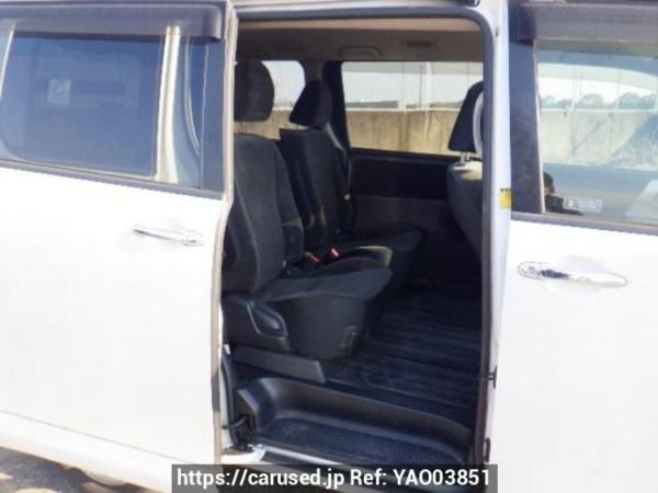 Used 2011 AT toyota noah ZRR75G Image[13]