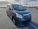 Toyota Noah ZRR75G
