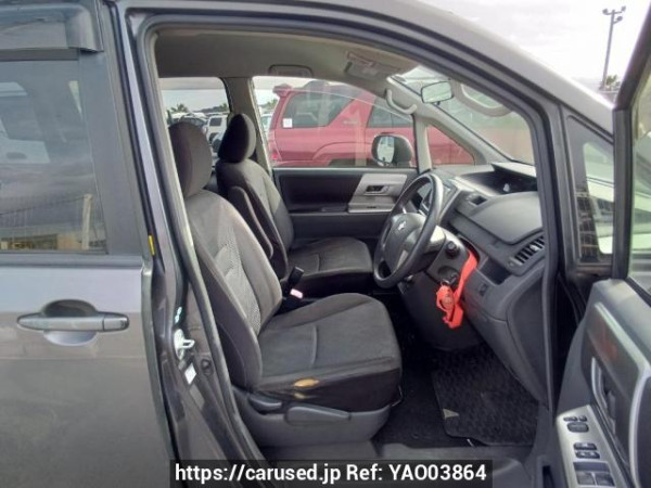 Used 2010 AT toyota noah ZRR70W Image[13]