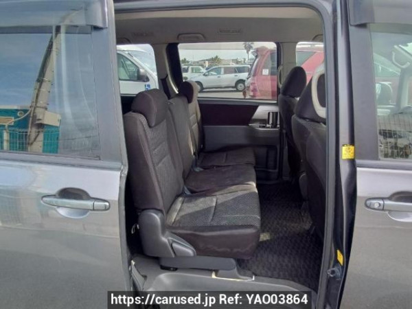 Used 2010 AT toyota noah ZRR70W Image[15]