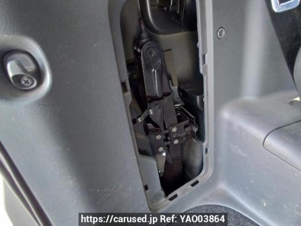 Used 2010 AT toyota noah ZRR70W Image[43]