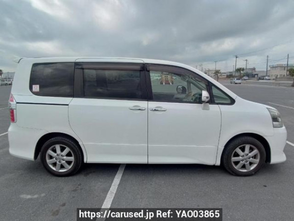 Used 2009 AT toyota noah ZRR70W Image[7]
