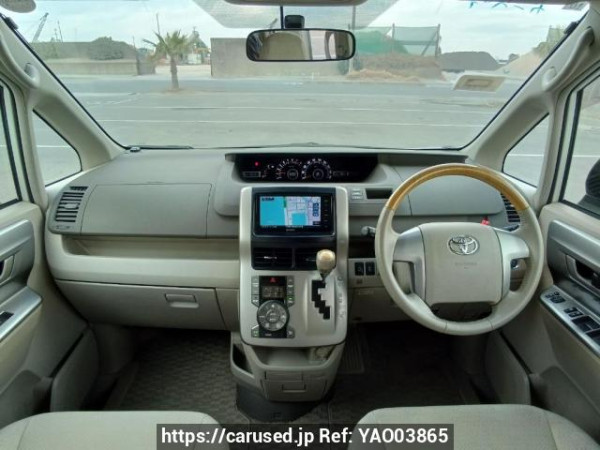 Used 2009 AT toyota noah ZRR70W Image[19]