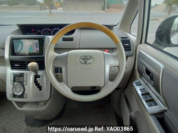 Used 2009 AT toyota noah ZRR70W Image[21]
