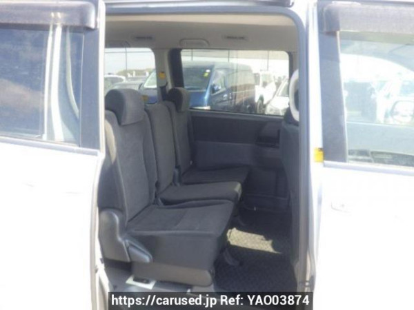 Used 2008 AT toyota noah ZRR70G Image[13]