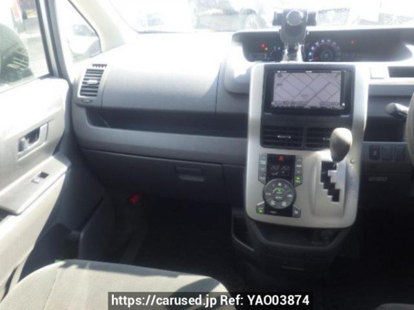 Used 2008 AT toyota noah ZRR70G Image[17]