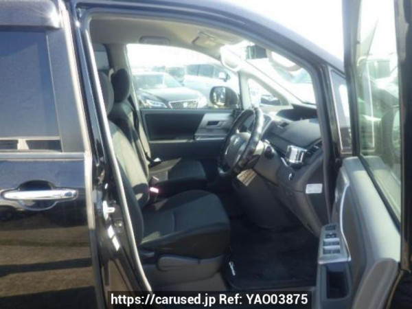 Used 2009 AT toyota noah ZRR70W Image[11]