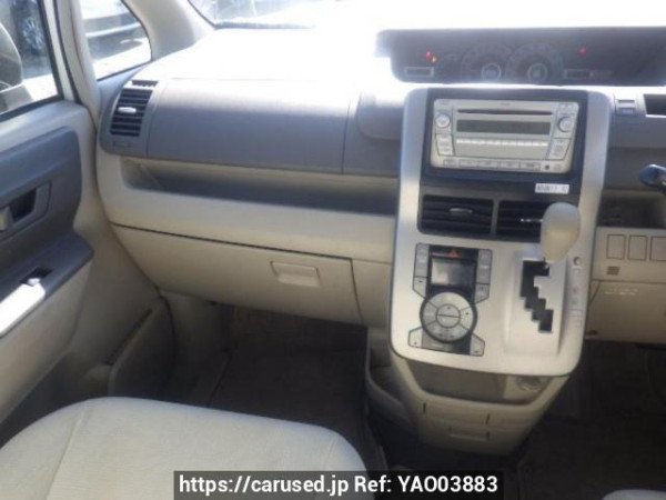Used 2009 AT toyota noah ZRR70G Image[18]