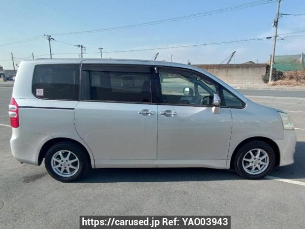 Used 2010 AT toyota noah ZRR70G Image[7]
