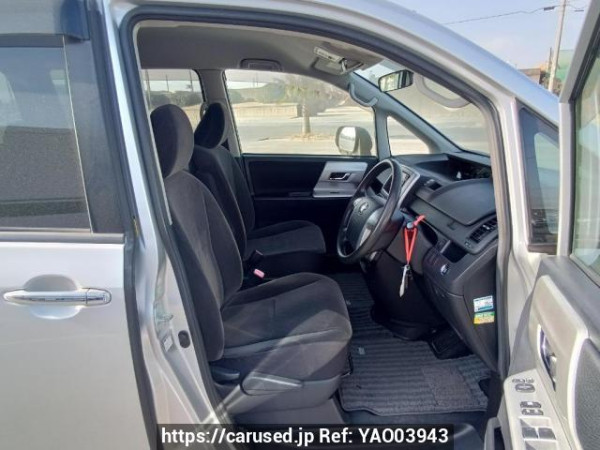 Used 2010 AT toyota noah ZRR70G Image[14]