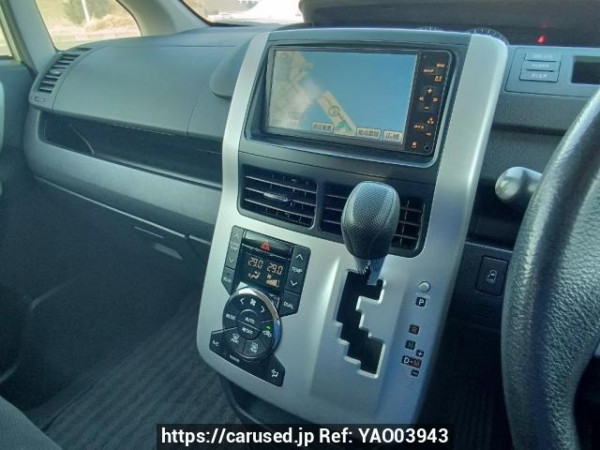 Used 2010 AT toyota noah ZRR70G Image[24]