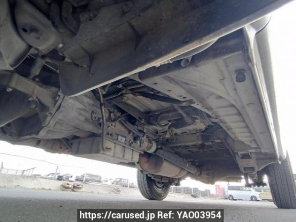 Used 2003 AT toyota regiusace-van TRH112V Image[35]