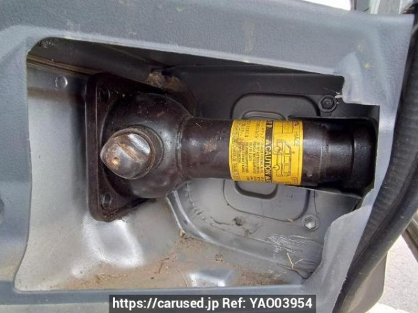 Used 2003 AT toyota regiusace-van TRH112V Image[42]