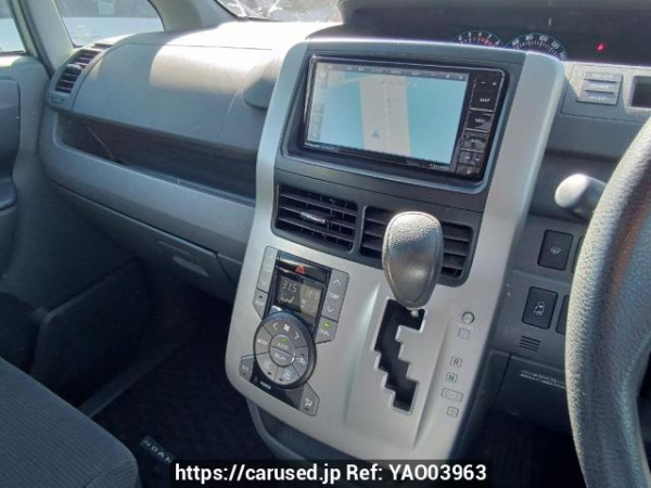 Used 2010 AT toyota noah ZRR70G Image[22]