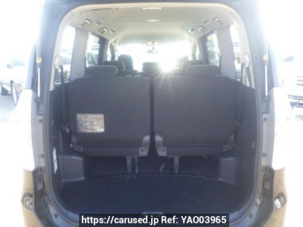 Used 2010 AT toyota noah ZRR70G Image[8]