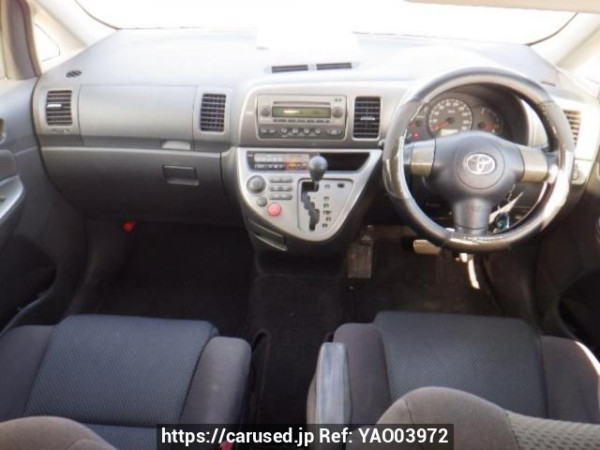 Used 2003 AT toyota wish ZNE10G Image[18]
