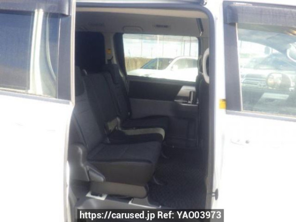 Used 2008 AT toyota voxy ZRR70W Image[14]