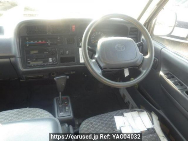 Used 2004 AT toyota hiace-commuter TRH124B Image[18]