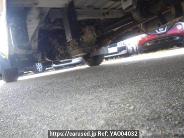 Used 2004 AT toyota hiace-commuter TRH124B Image[35]