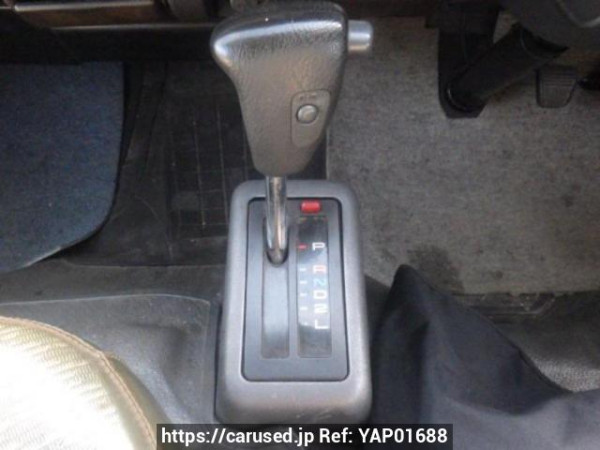 Used 2004 AT toyota hiace-van TRH112V Image[21]
