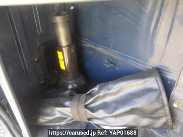 Used 2004 AT toyota hiace-van TRH112V Image[37]