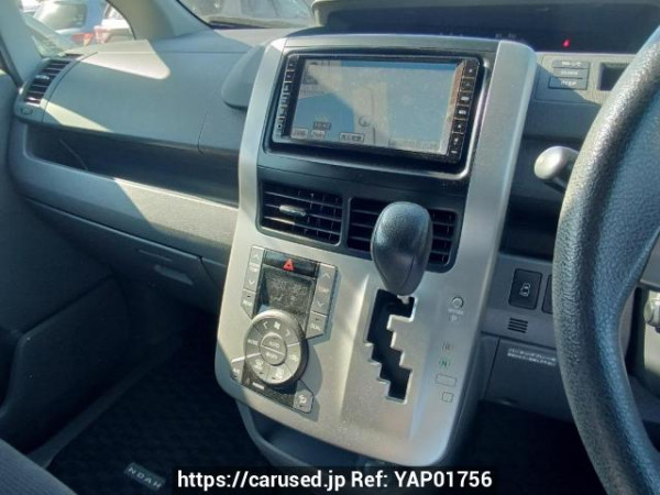 Used 2009 AT toyota noah ZRR70G Image[22]